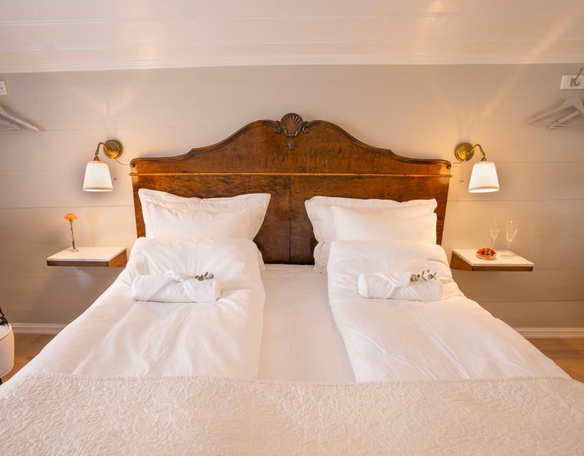 Husum Hotel Borgund エクステリア 写真